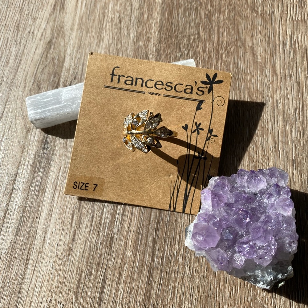 Francesca’s Gold Crystal Leaf Wrap Ring Size 7 NWT
